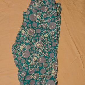 Lularoe OS Disney leggings